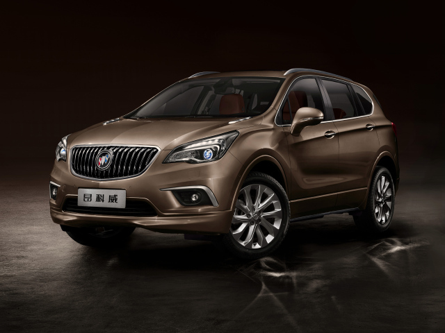 Коричневый стильный автомобиль Buick Envision
