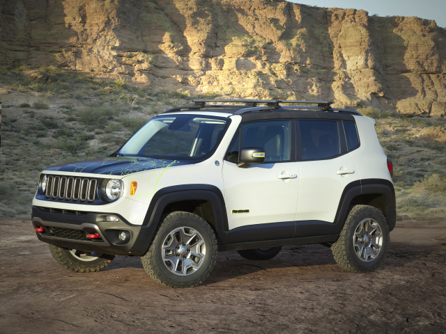 Стильный белый Jeep Renegade Commander Concept 