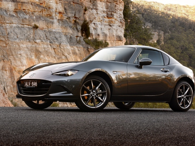 Автомобиль Mazda MX-5 RF, 2017 серый металлик 