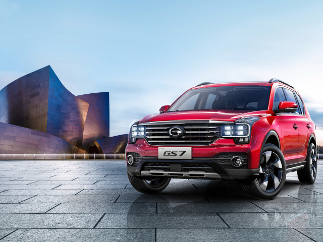 Красный кроссовер Trumpchi GS7, 2017 года