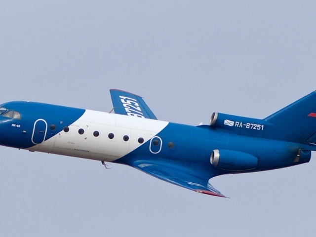 Легендарный самолет  Як-40