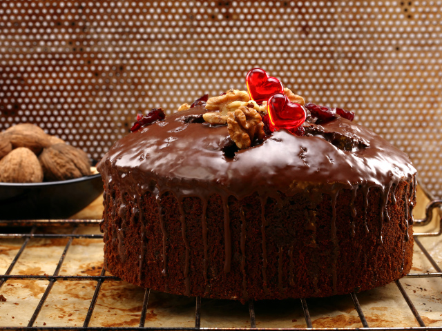 Шоколадный пирог с грецкими орехами 