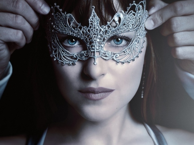 Дакота Джонсон в фильме На пятьдесят оттенков темнее 2017 