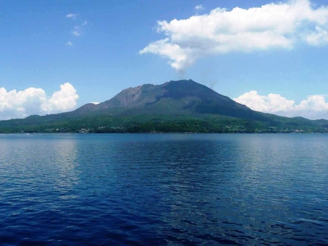 Вулкан Сакурадзима, Япония 