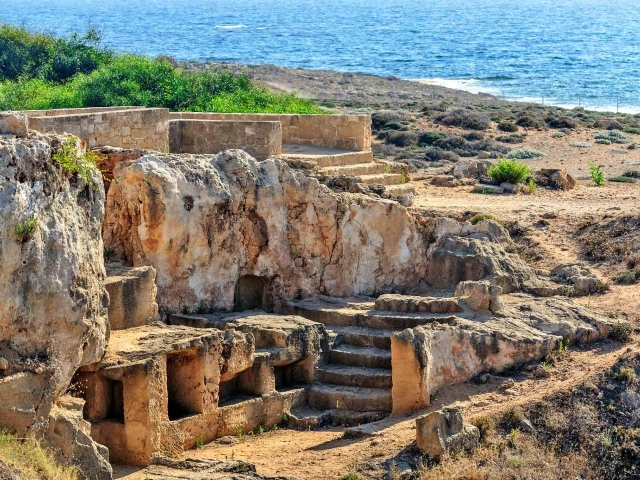 Старинные Царские гробницы, Пафос, Кипр  