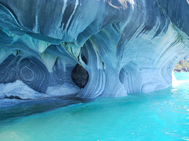 Красивые мраморные пещеры, Чили 