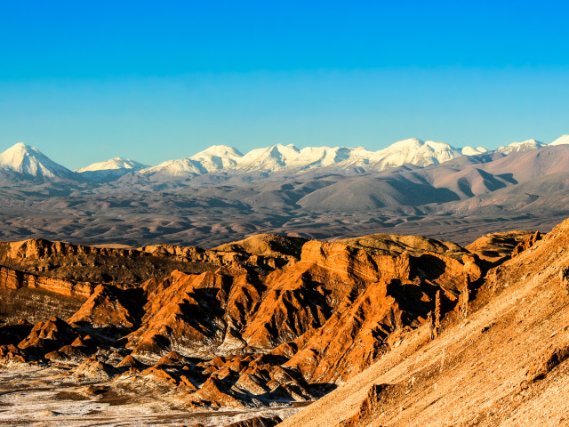 Горы в пустыне Атакама, Чили 