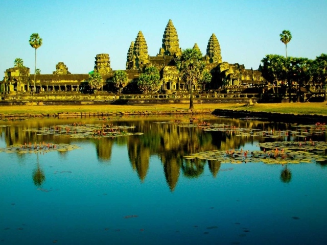 Легендарный индуистский храмовый комплекс Ангкор-Ват 
