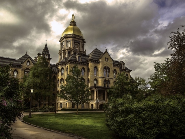 Католический частный университет Нотр-Дам, Индиана. США 