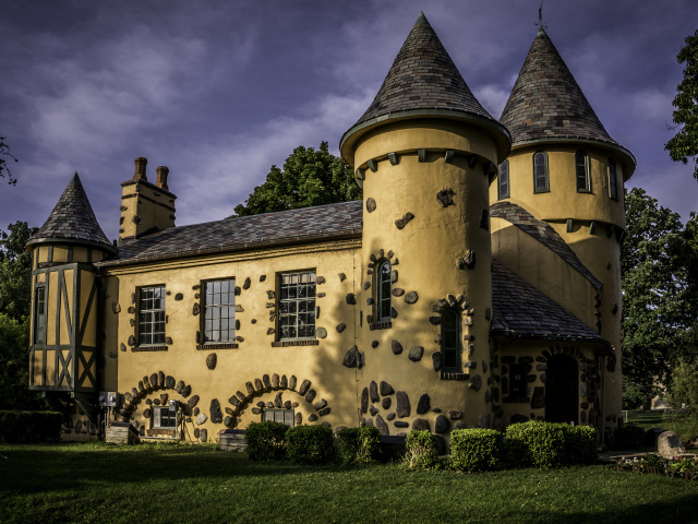 Здание музея Curwood Castle, Мичиган. США