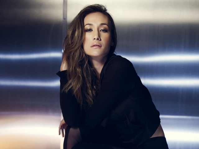 Красивая девушка актриса Мэгги Кью 