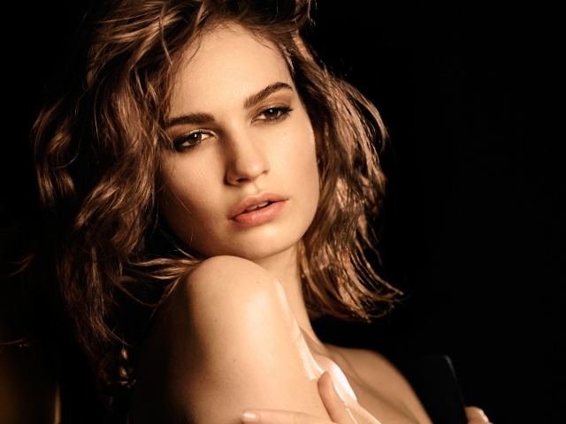 Горячая девушка актриса Габриэлла Уайлд