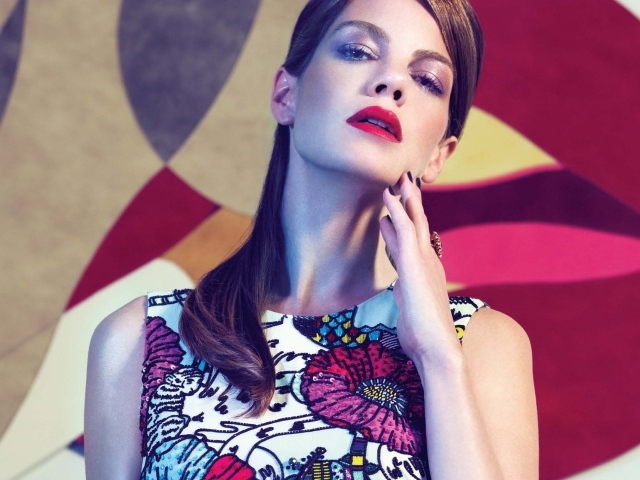 Популярная актриса Мишель Монахэн