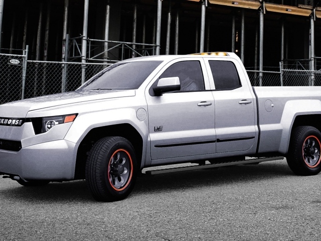 Серебристый электрический пикап Workhorse W-15, 2017