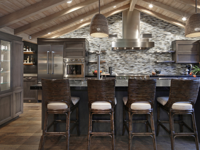 Стильная кухня в сером цвете 