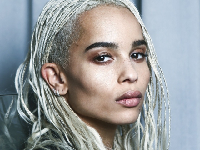 Молодая популярная актриса Зои Кравиц