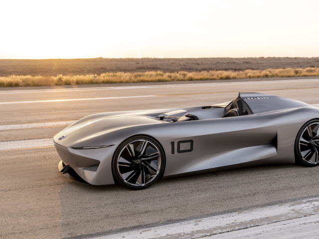 Серебристый автомобиль Infiniti Prototype 10 Concept 2018