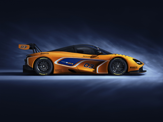 Спортивный автомобиль McLaren 720S GT3 2019 года вид сбоку 