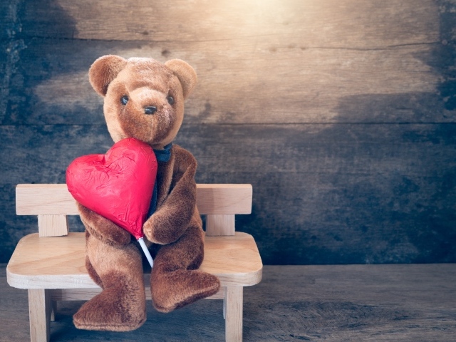 Мягкая игрушка медведь с сердцем