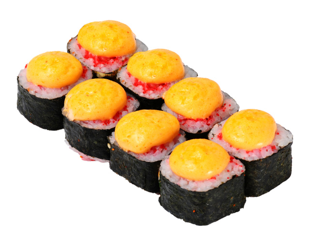 Аппетитные суши на белом фоне 