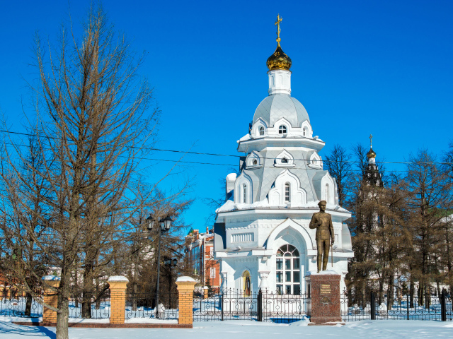 Храм в городе Йошкар-Ола зимой, Россия