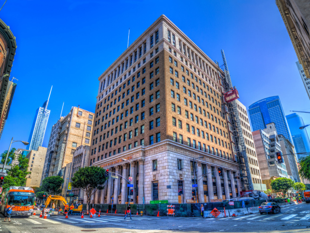 Небоскребы на улице, Калифорния. США