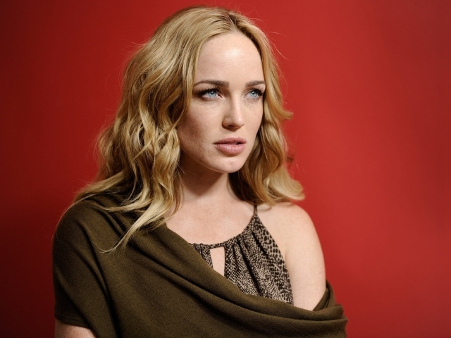 Голубоглазая блондинка, актриса Кейти Лотц