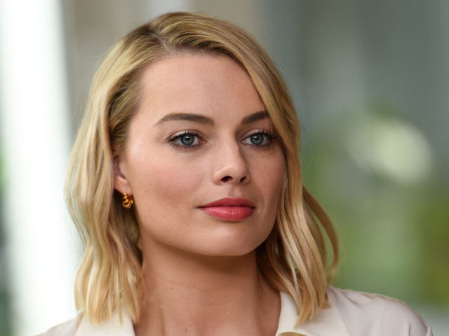 Голубоглазая блондинка, актриса Марго Робби