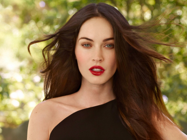 Яркая стильная актриса Меган Фокс