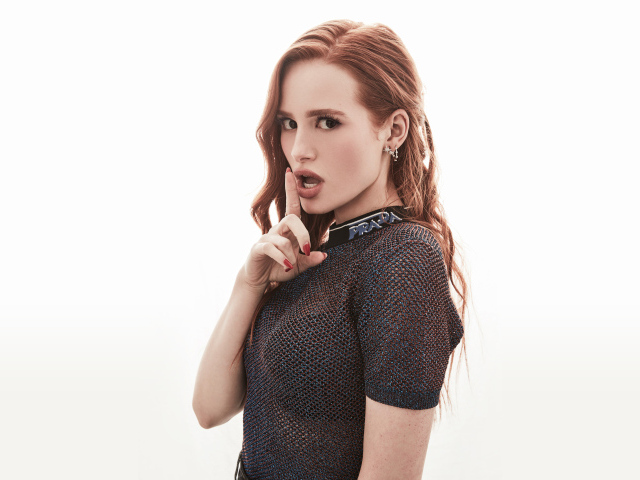 Рыжеволосая американская актриса Мэделин Петш