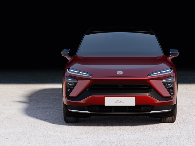 Бордовый автомобиль NIO ES6 2019 года вид спереди