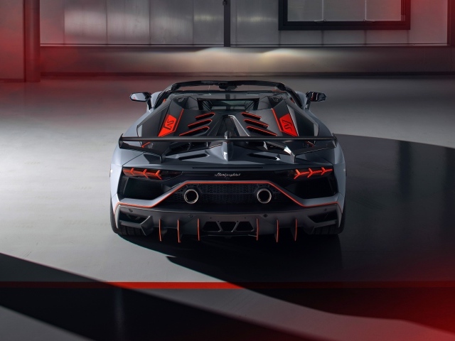 Спортивный автомобиль Lamborghini Aventador SVJ 63 Roadster 2020 года вид сзади