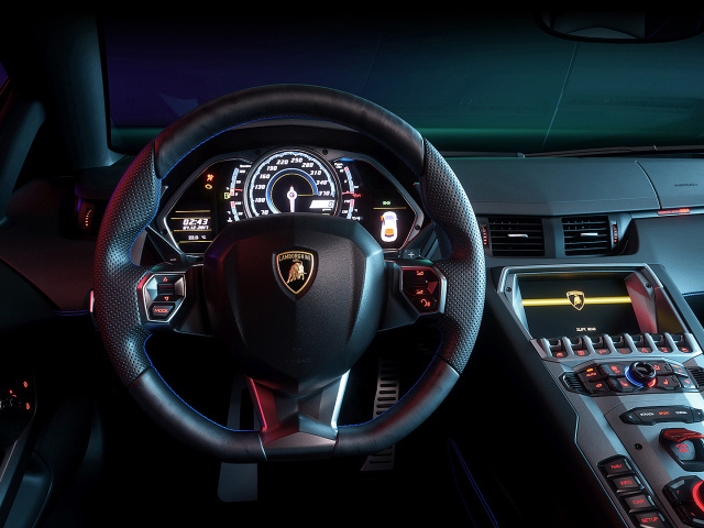Черный кожаный руль автомобиля Lamborghini Aventador  CGI