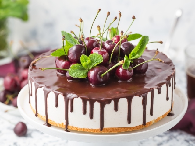 Вкусный торт мусс с шоколадом и черешней