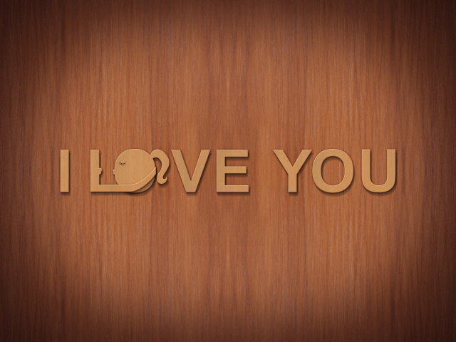 Надпись Я тебя люблю на английском на деревянном фоне