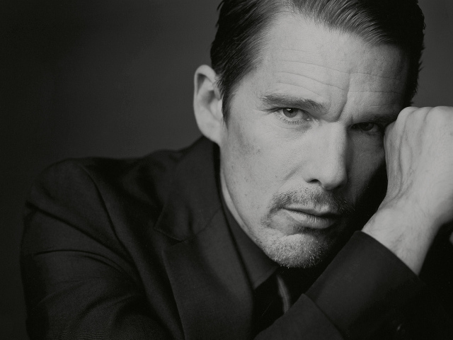 Стильный мужчина, актер Итан Хоук черно белое фото 