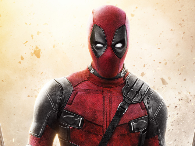 Персонаж Дэдпул в костюме 