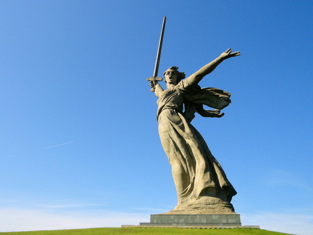 Родина мать на Мамаевом кургане, Волгоград. Россия