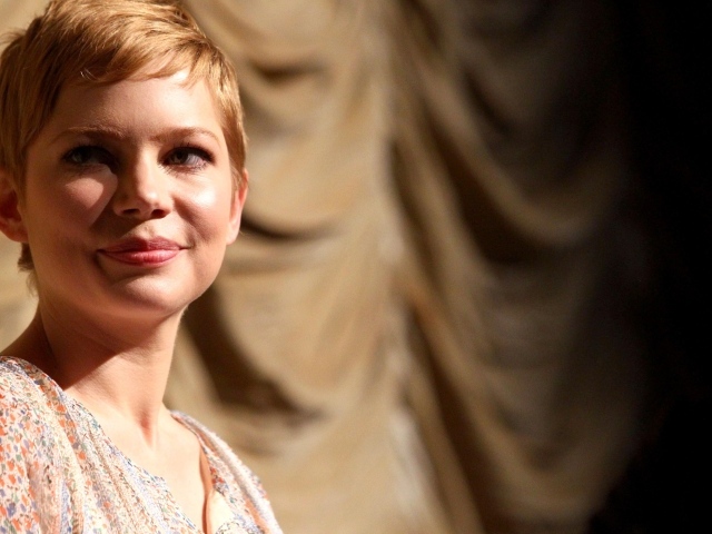 Американская актриса Мишель Уильямс с короткой стрижкой