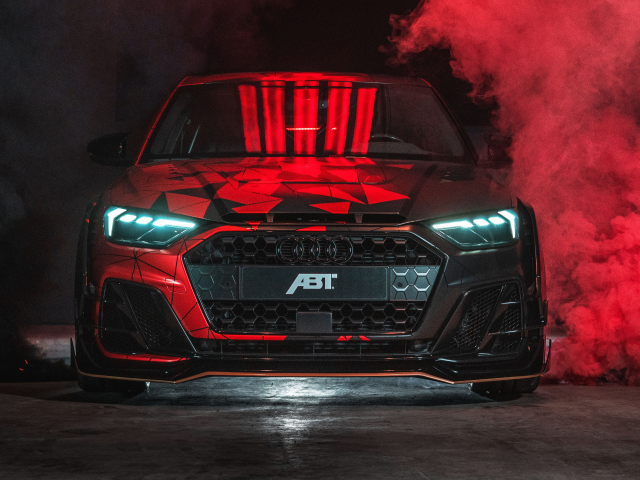 Автомобиль Audi A1 ABT Sportsline, 2019 года в красном дыму