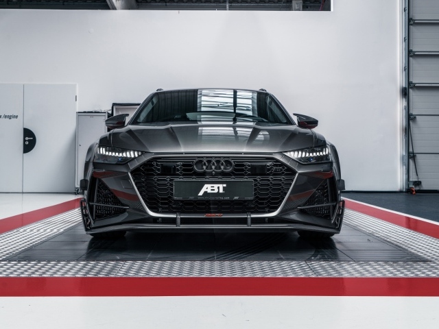 Автомобиль ABT RS6-R 2020 года в гараже вид спереди