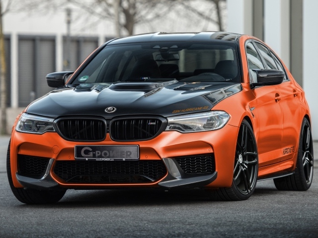 Оранжевый автомобиль G-Power BMW M5 Hurricane RS 2020 года в городе 