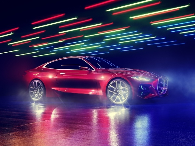 Красный автомобиль BMW 4,  2019 года 