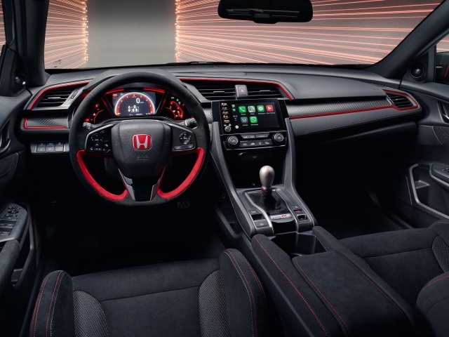 Кожаный салон автомобиля Honda Civic Type R Sport Line 2020 года 