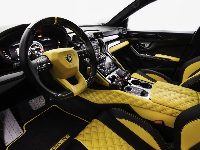 Кожаный салон автомобиля Lamborghini Keyrus 2020 года