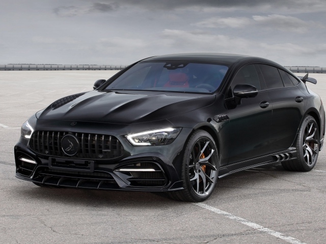 Черный автомобиль Mercedes-AMG GT 63 S 4MATIC+ 4-Door Coupé Inferno 2020 года 