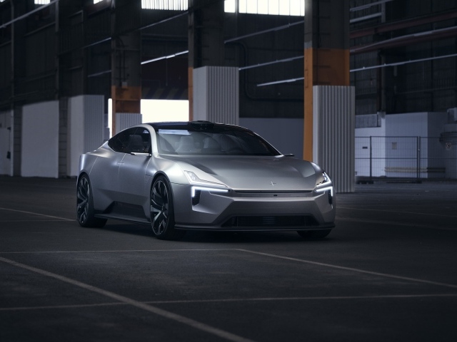 Серебристый автомобиль Polestar Precept 2020 года на парковке 