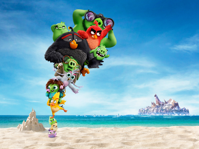 Персонажи мультфильма Angry Birds 2 в кино на песке