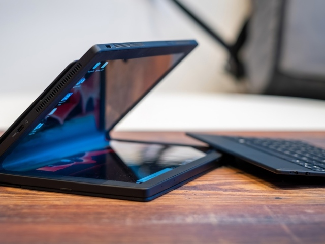 Новый гибкий ноутбук Lenovo ThinkPad X1 Fold, 2020