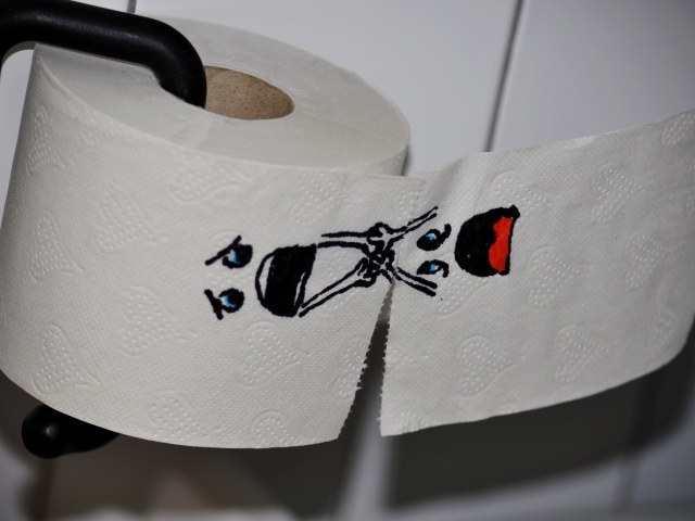 Прикольная туалетная бумага с рисунком
